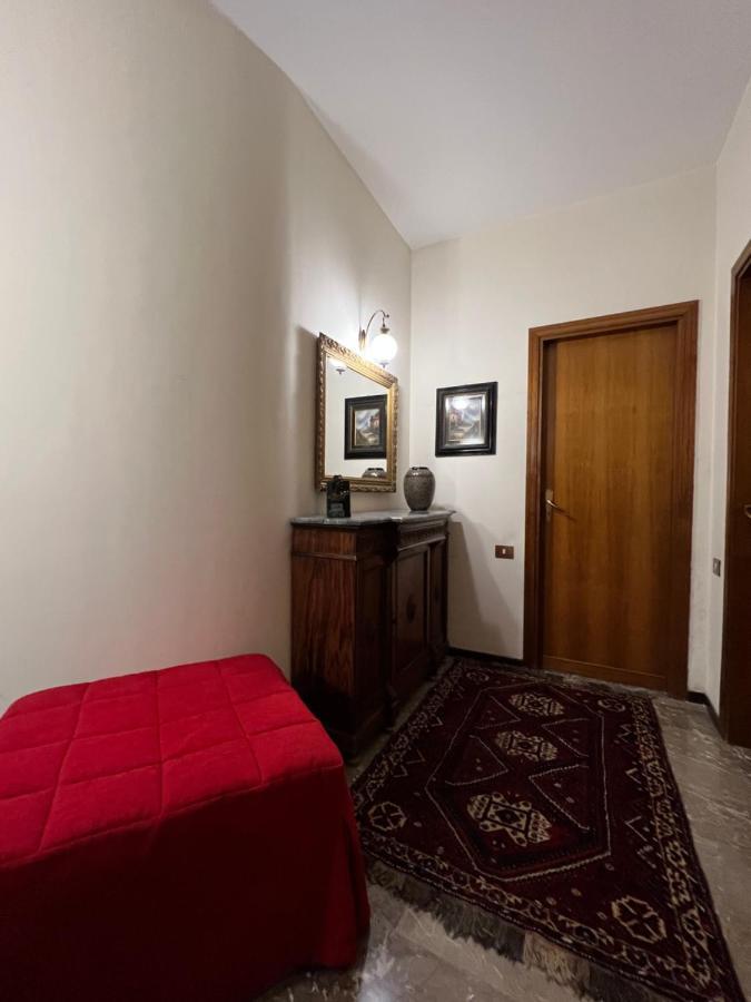 & House - Imparato Centro Politeama