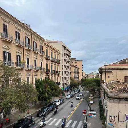 Holiday & House - Imparato Palermo Centro Politeama Exterior photo
